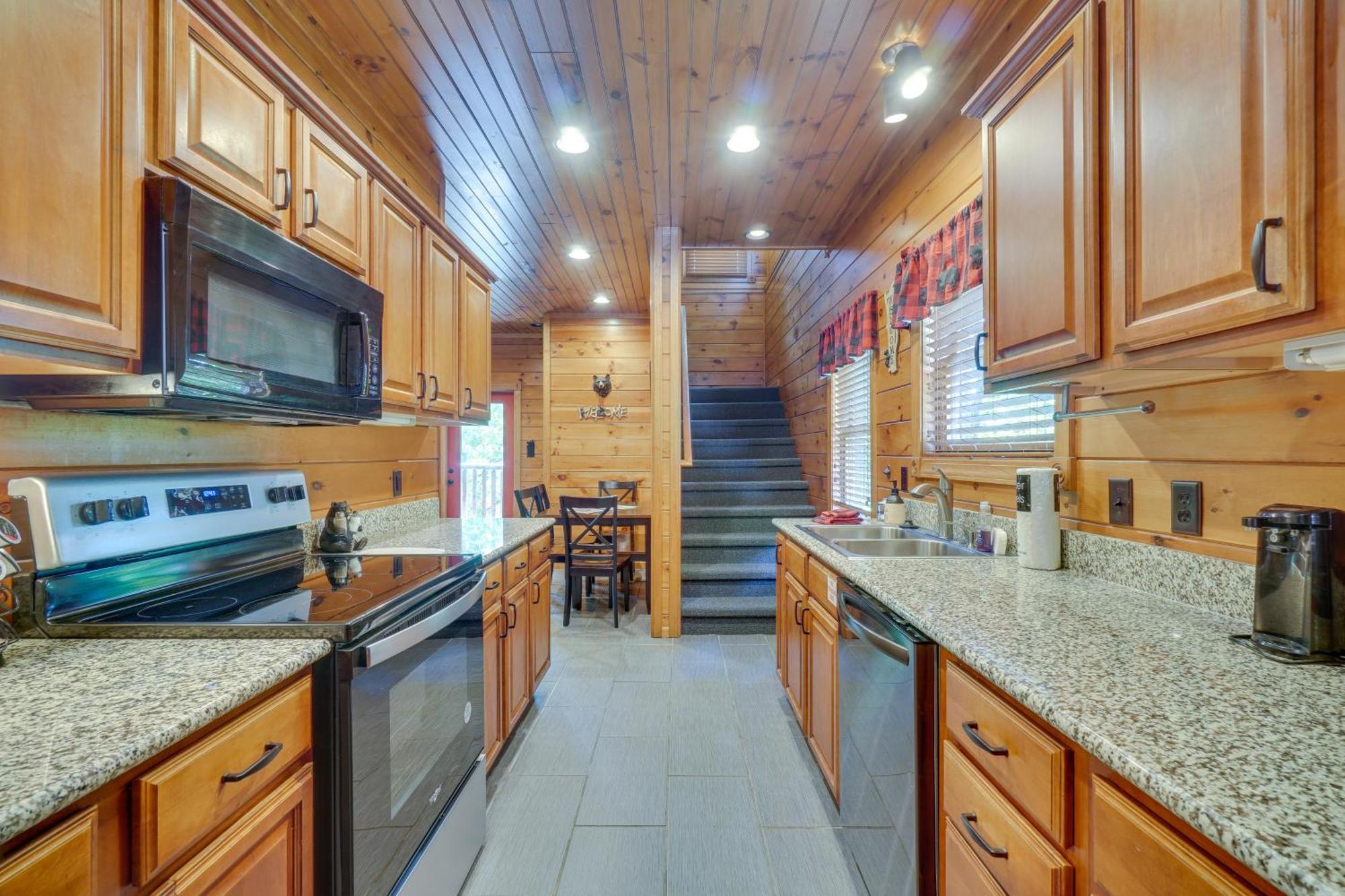 Cabin With Pool Access About 3 Mi To Downtown Gatlinburg Exterior foto